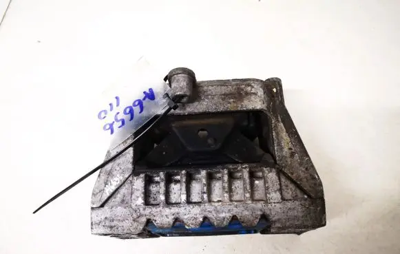 Skoda Octavia Mk2 (1Z) Engine mount bracket 1k0199262ba