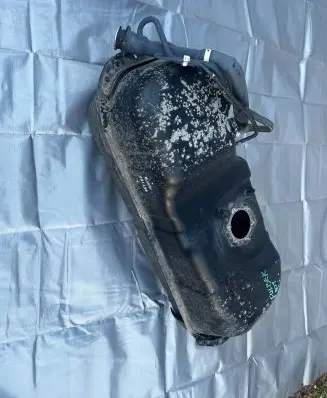 Mitsubishi L200 Fuel tank 