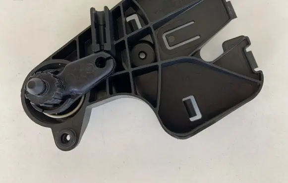 Audi A7 S7 4G Engine bonnet (hood) release handle 8T1823633