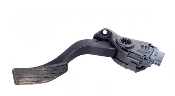 Suzuki Grand Vitara II Accelerator throttle pedal 1590065J01