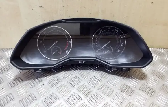 Skoda Superb B8 (3V) Speedometer (instrument cluster) 3V0920951A