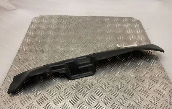 Volvo XC90 Fender end trim 31353953