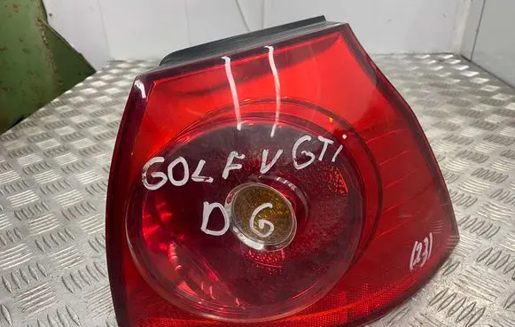 Volkswagen Golf V Rear/tail lights 1K6945112