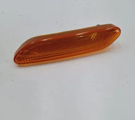 Mini Cooper Countryman R60 Front fender indicator light 9802570