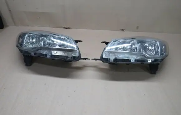 Ford Kuga II Headlight/headlamp 