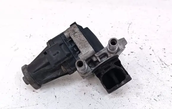 Opel Crossland X EGR valve 9829870080