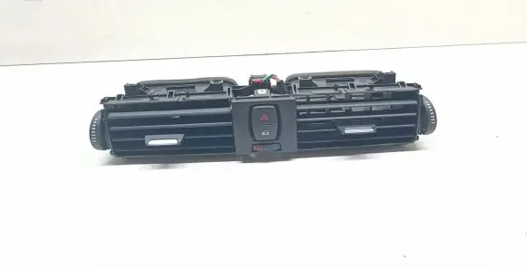 BMW 4 F32 F33 Dash center air vent grill 9218552