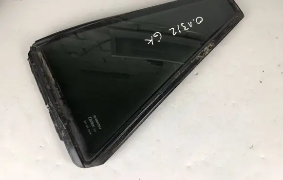 Rear vent window glass