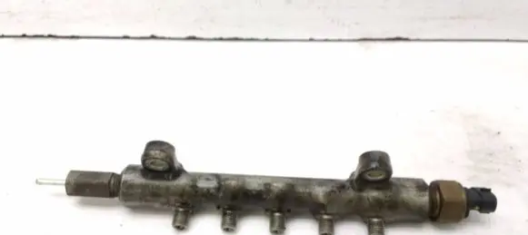 Toyota Avensis T250 Fuel main line pipe 8945871010