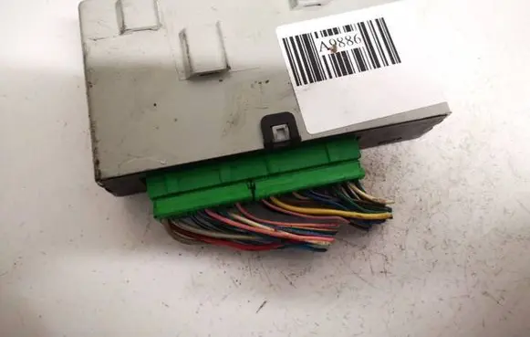 Volvo S40, V40 Alarm control unit/module 30630081 mb232300-8660