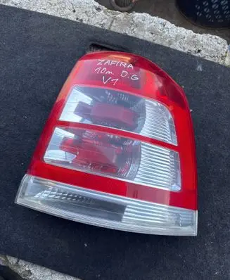 Opel Zafira B Rear/tail lights 13260854R 217202