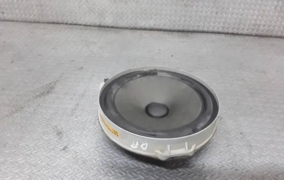 Honda CR-V Front door speaker EAS16P647E5