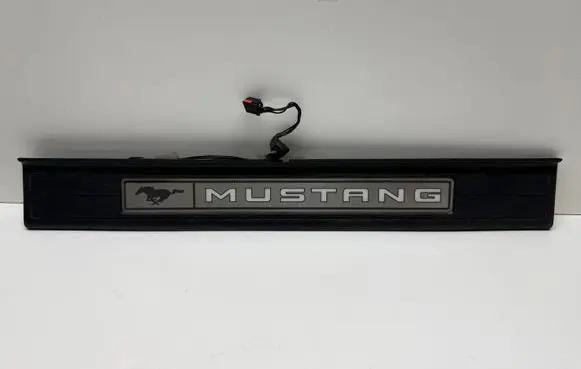 Ford Mustang VI Front sill trim cover FR3J6313222AAW