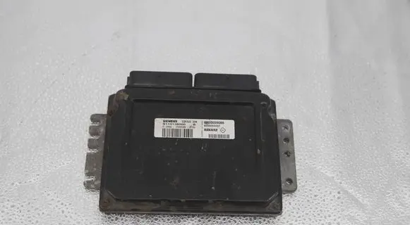 Renault Clio II Engine control unit/module 8200044437 8200059086 S110138000