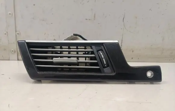 Mercedes-Benz E W212 Dashboard side air vent grill/cover trim A2128302654