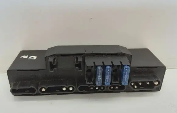 Mercedes-Benz E W210 Fuse module 05376000 A2105400372