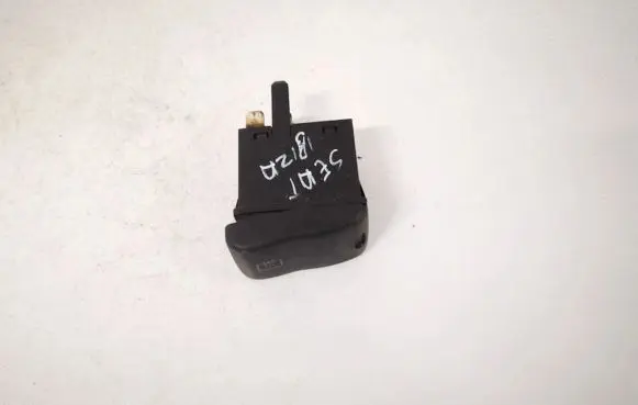 Seat Ibiza II (6k) Windscreen/window heater switch 6K1959621A