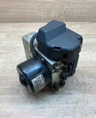 Volvo S80 ABS Pump 8619538 8619537