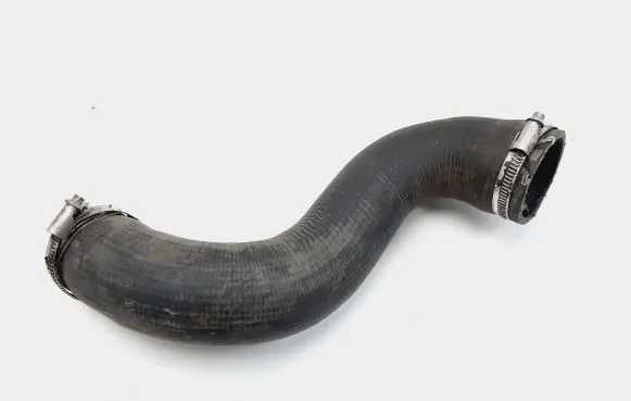 Intercooler hose/pipe