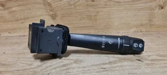 Volvo V70 Wiper control stalk 8691545