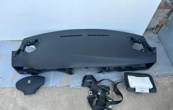 Peugeot 301 Airbag set 