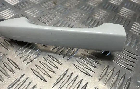 Honda CR-V Front door exterior handle