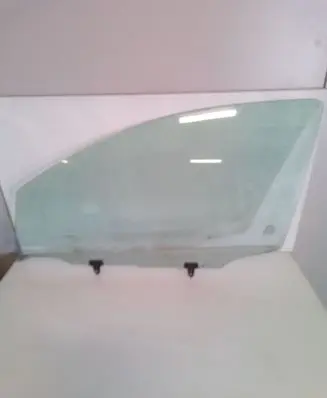 Nissan Qashqai Front door window glass four-door 43R001582