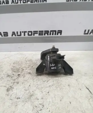 Engine mount bracket