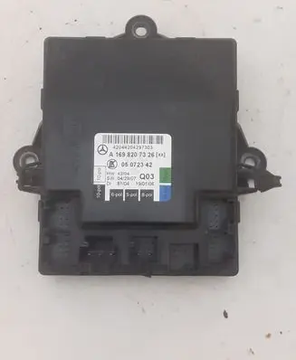 Mercedes-Benz A W169 Door control unit/module A1698207326 05072342