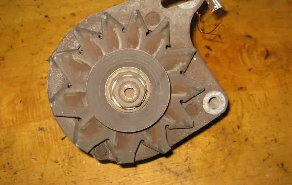 Seat Ibiza I (021A) Generator/alternator