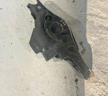 Toyota RAV 4 (XA40) Rear control arm 4873842021