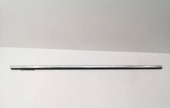 Ford Grand C-MAX Front door glass trim molding
