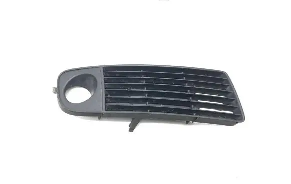 Audi A6 S6 C5 4B Front grill 4B0807682