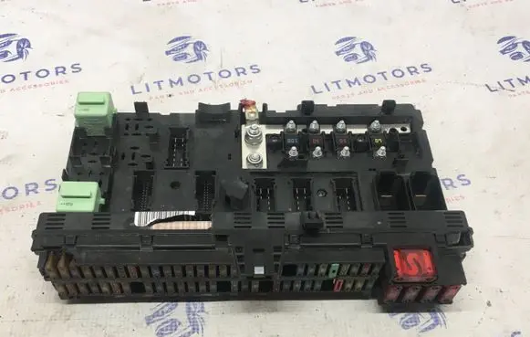 BMW X5 E53 Fuse box set 8380409