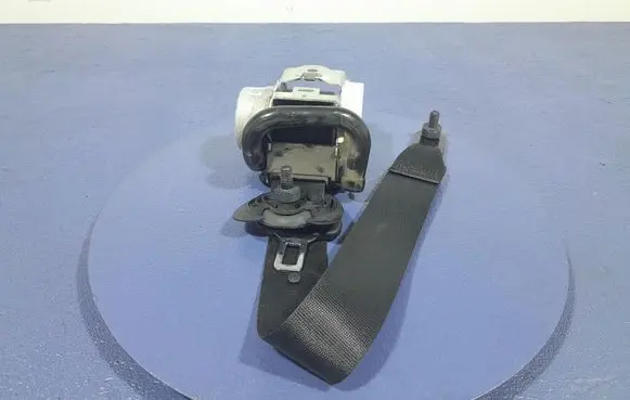 BMW X5 E53 Front seatbelt 7497591