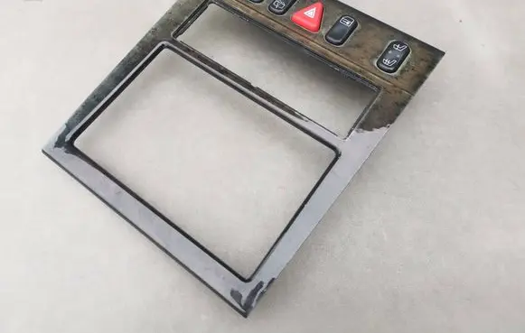 Mercedes-Benz E W210 Radio/GPS head unit trim A2106802136