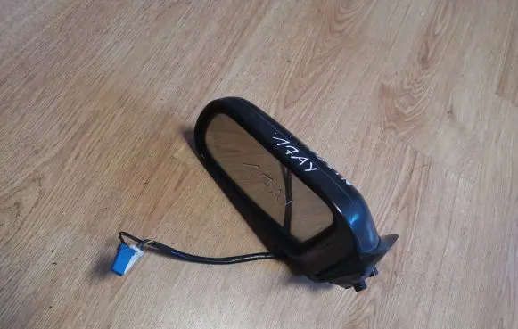 Nissan Maxima Front door electric wing mirror 8015 021718 0187357