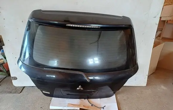 Mitsubishi Outlander Tailgate/trunk/boot lid