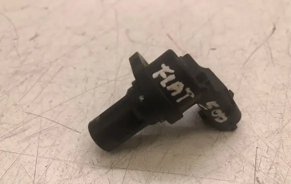 Fiat 500L Camshaft position sensor 0232103097