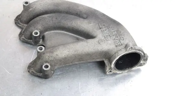 Volkswagen Polo IV 9N3 Intake manifold 045129713Q