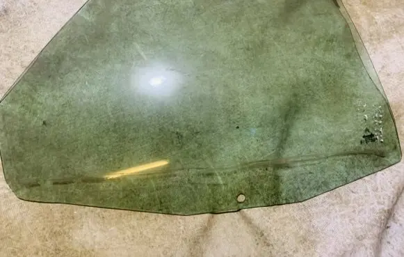 Citroen Xantia Rear door window glass