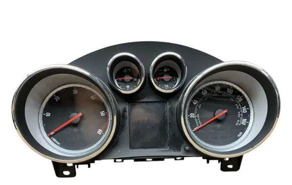 Opel Zafira C Speedometer (instrument cluster) 769166750U