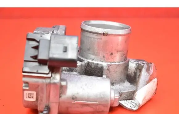 Renault Laguna III Throttle body valve A2C53107575