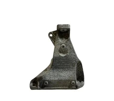 Skoda Superb B5 (3U) Engine mounting bracket 8D0199308AG A57474
