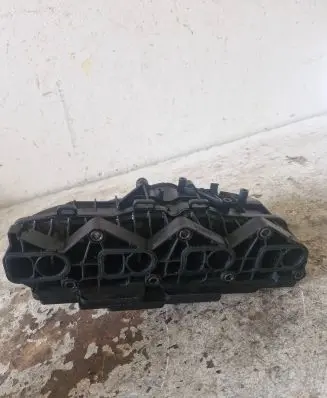 Mercedes-Benz C W204 Intake manifold A6460902337 080909W01 8548840