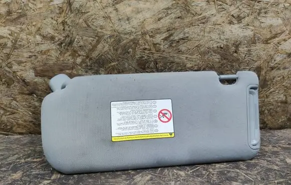 KIA Sorento Sun visor