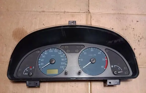 Citroen Xsara Speedometer (instrument cluster) 9645744580