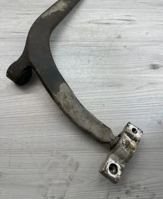 Peugeot 406 Front lower control arm/wishbone
