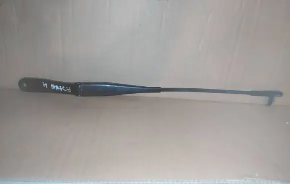 Opel Astra H Front wiper blade arm 13111220