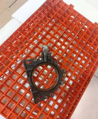 Volkswagen PASSAT B6 Other engine bay part 038103173A